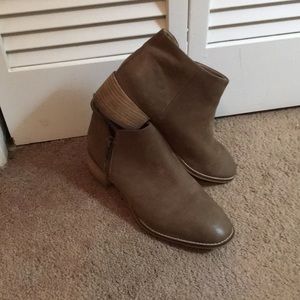 Ankle booties